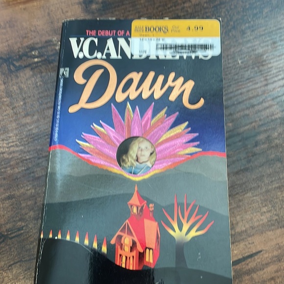 *Pack of 3* “Dawn” books by V.C. Andrews - Picture 2 of 4